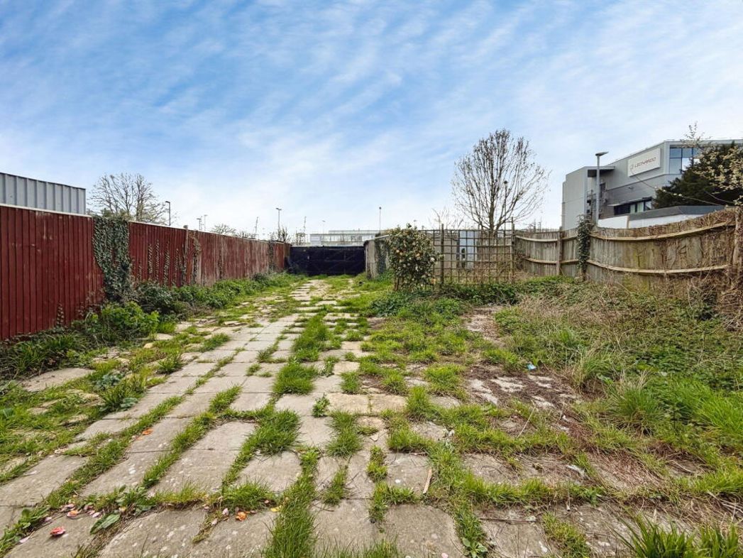 Property image 16 of 17