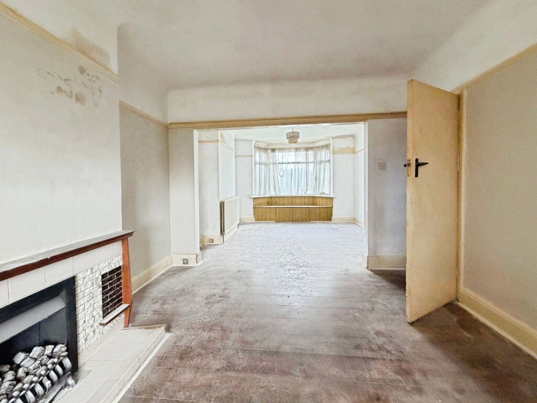 Property image 3 of 17