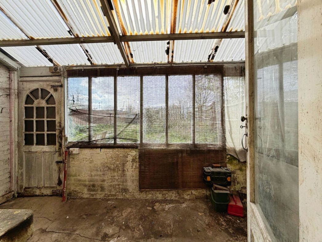 Property image 15 of 17