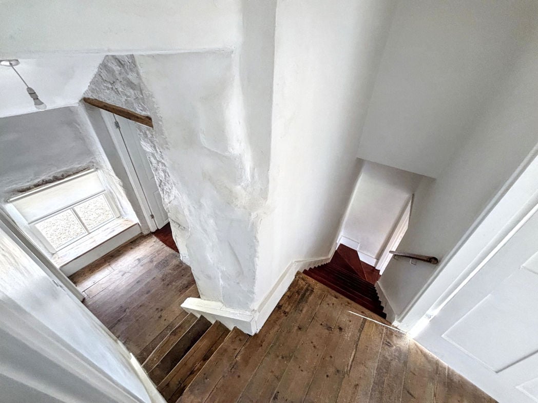 Property image 15 of 28