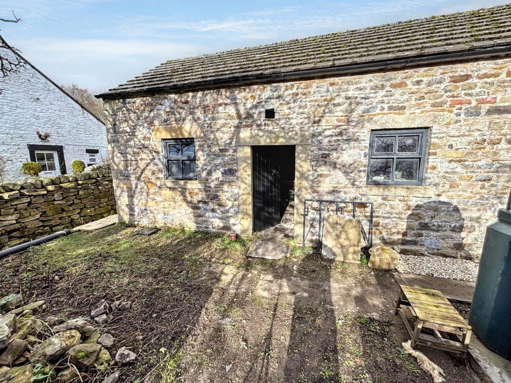 Property image 18 of 28