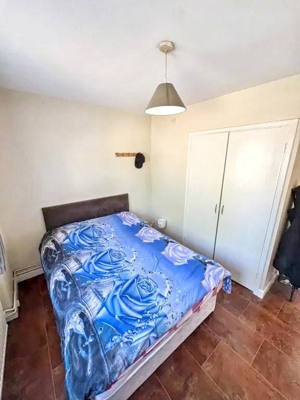 Property image 5 of 8