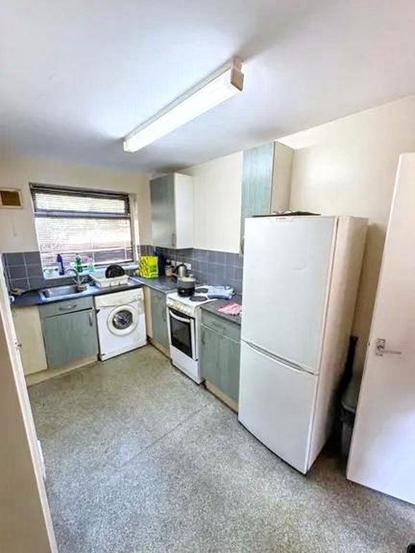 Property image 4 of 8
