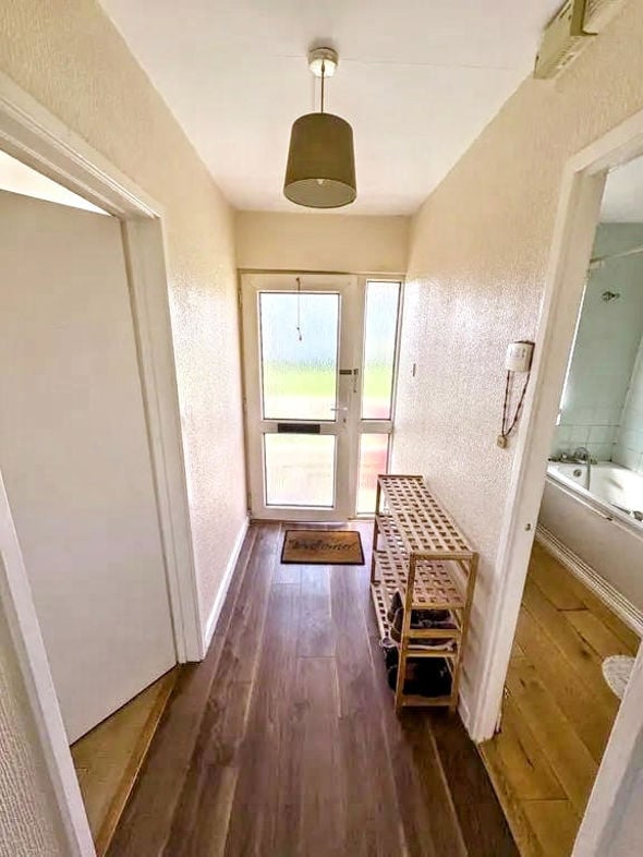Property image 8 of 8
