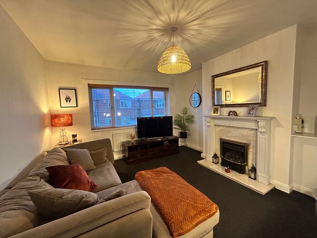 Property image 2 of 9