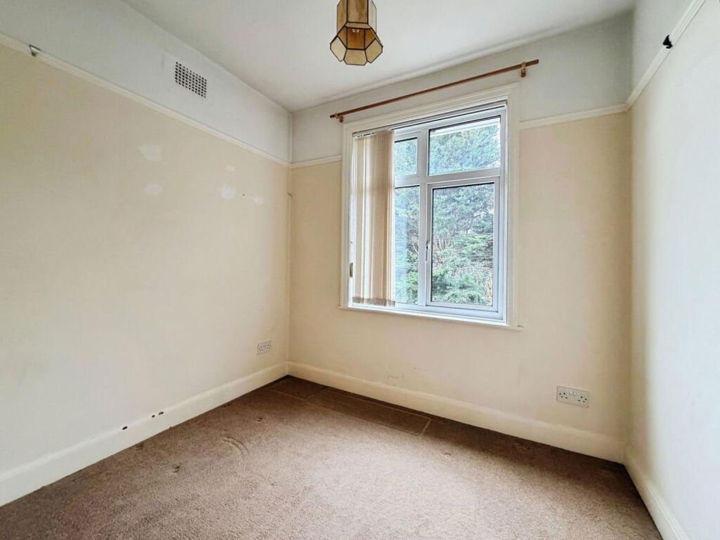 Property image 10 of 16