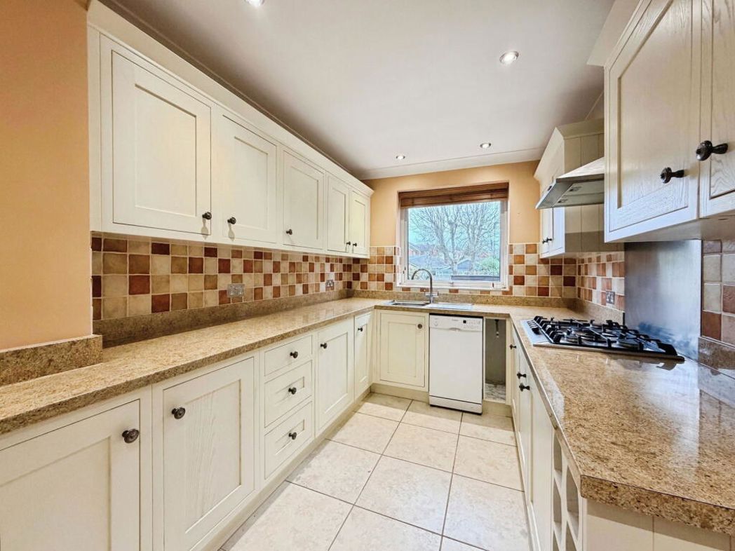 Property image 3 of 16