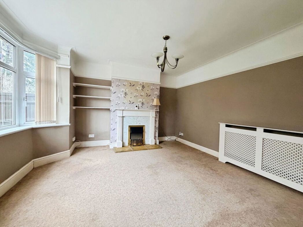 Property image 8 of 16