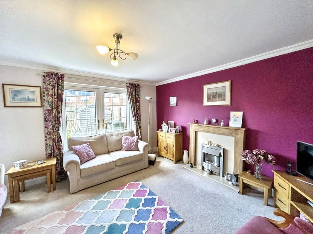 Property image 3 of 12