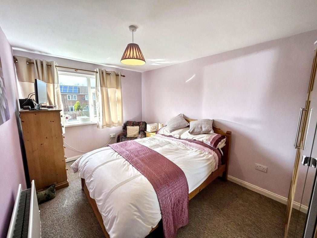 Property image 8 of 12