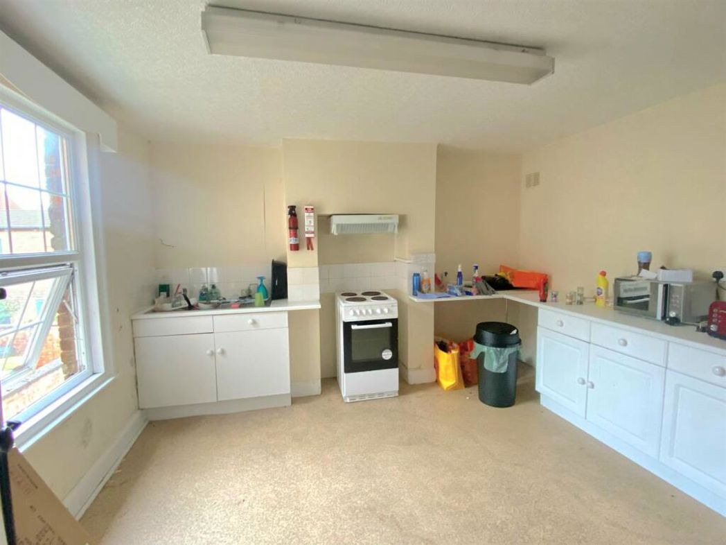 Property image 4 of 20