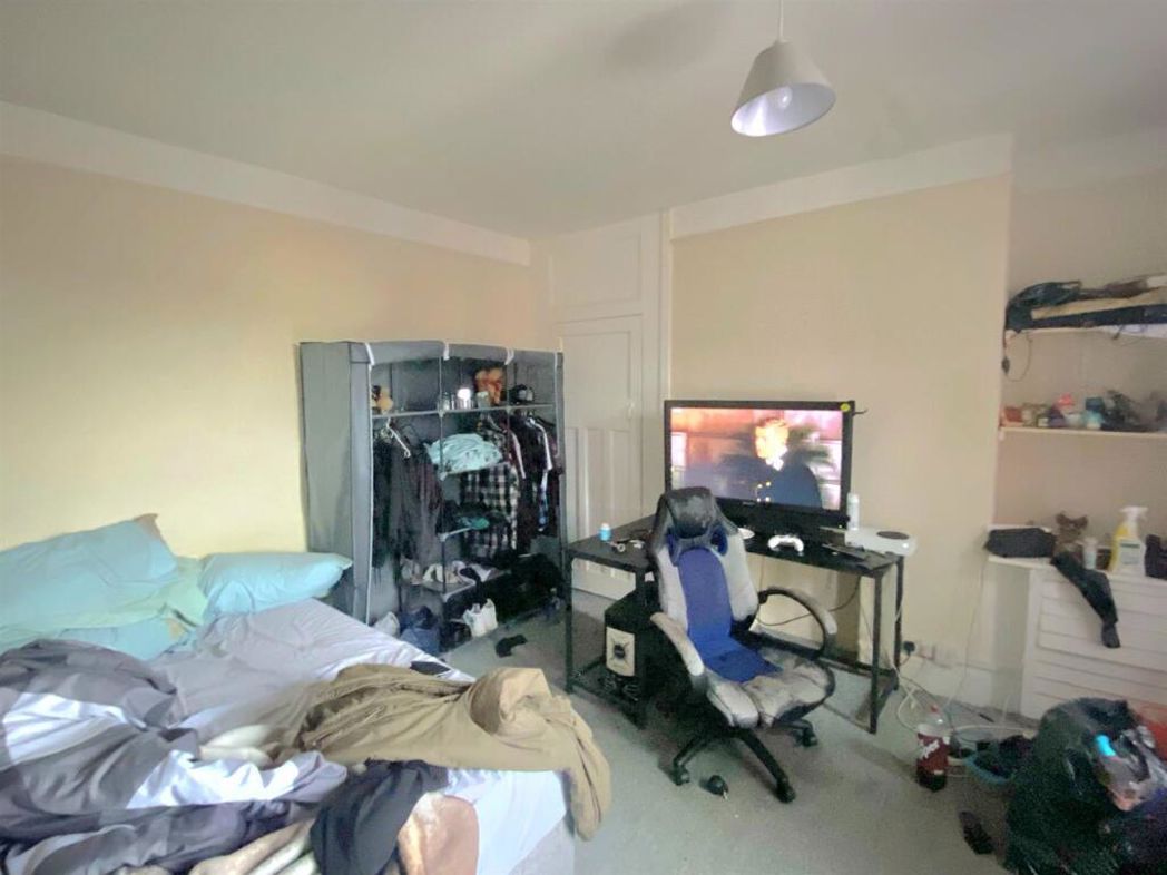 Property image 10 of 20