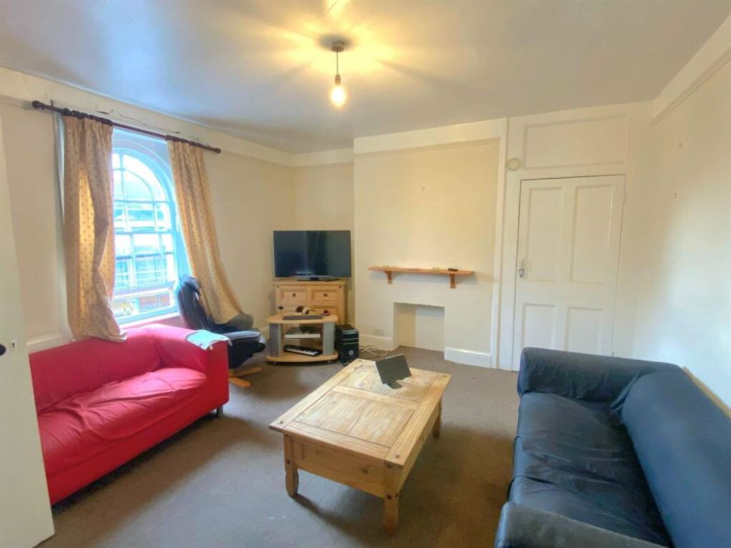 Property image 12 of 20