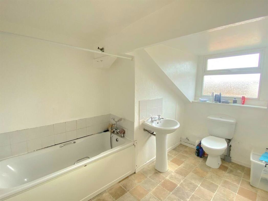 Property image 14 of 20
