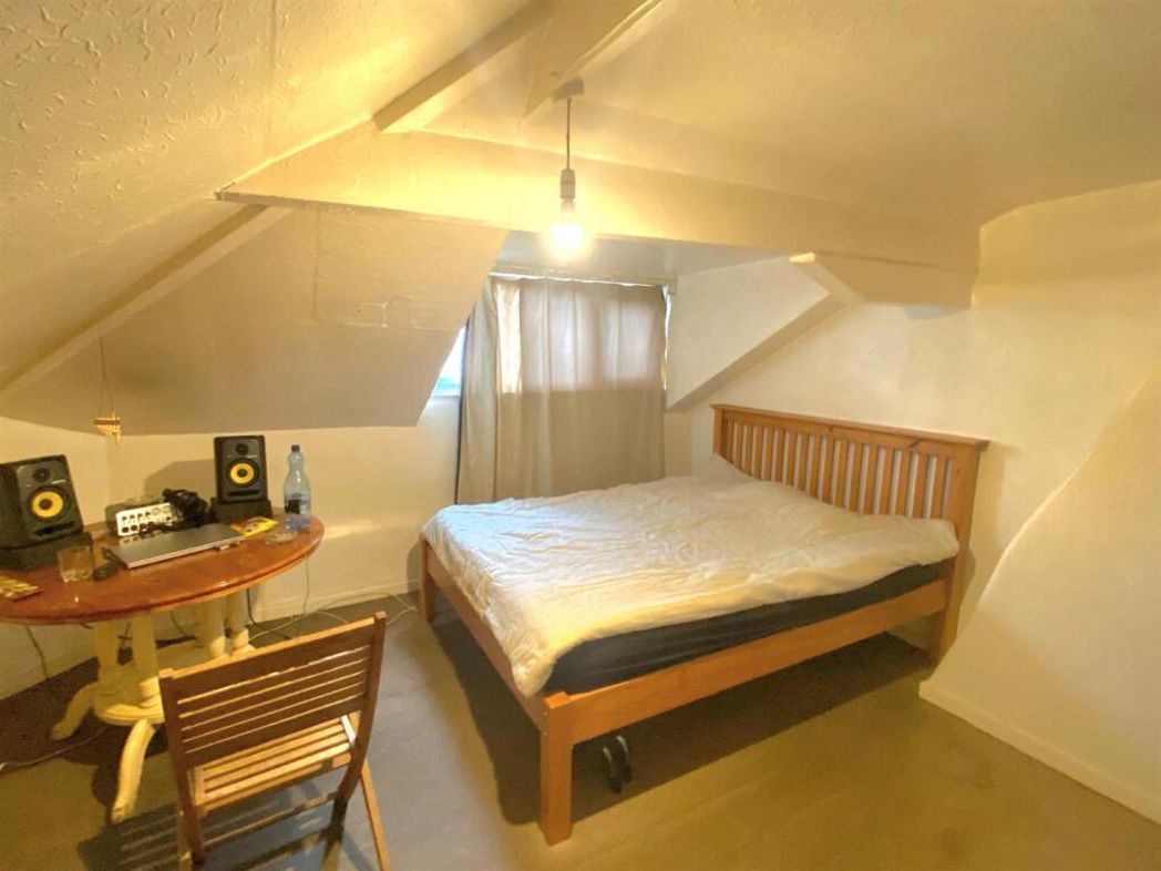 Property image 16 of 20