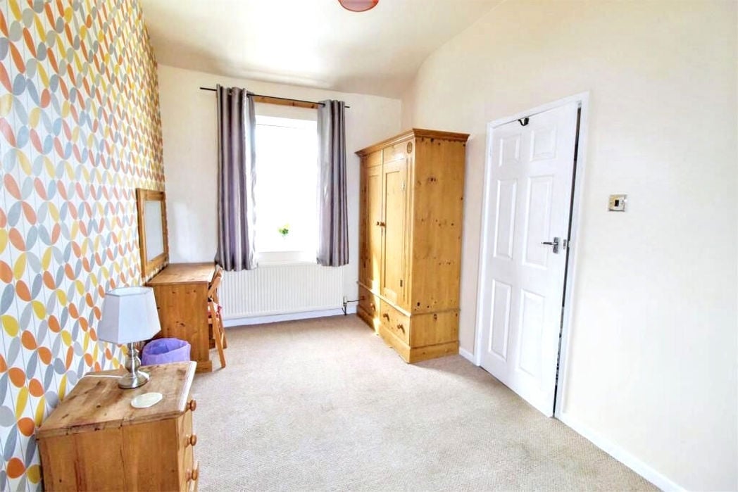 Property image 12 of 19