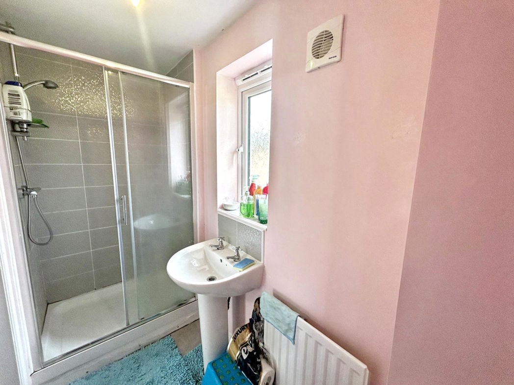 Property image 6 of 10