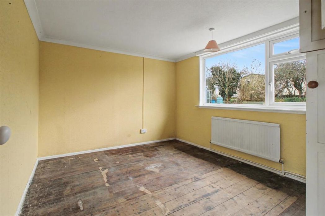 Property image 11 of 13