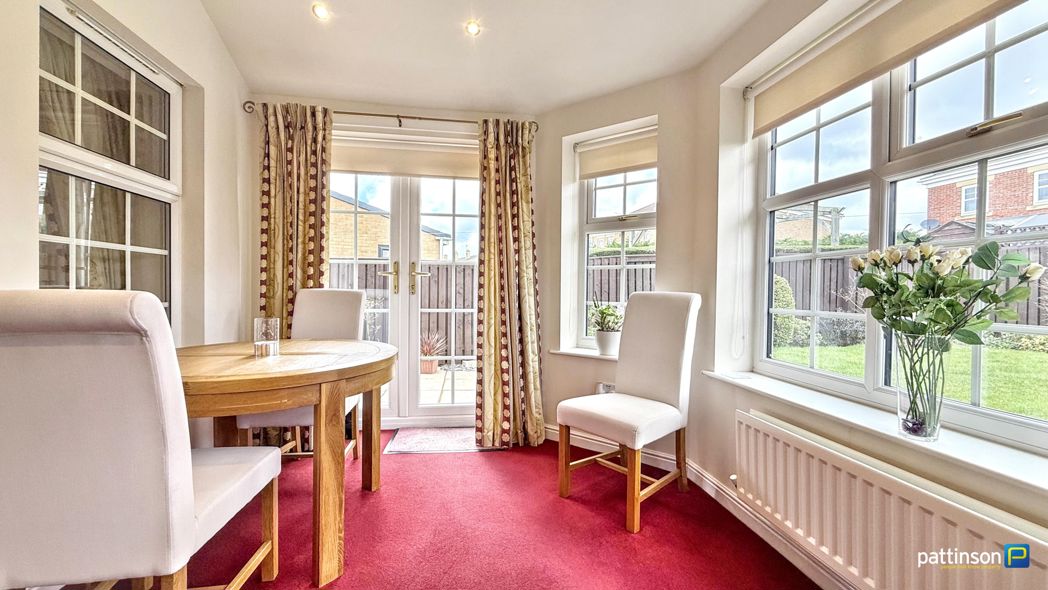 Property image 11 of 27