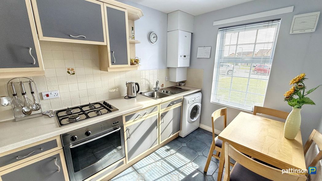 Property image 3 of 27