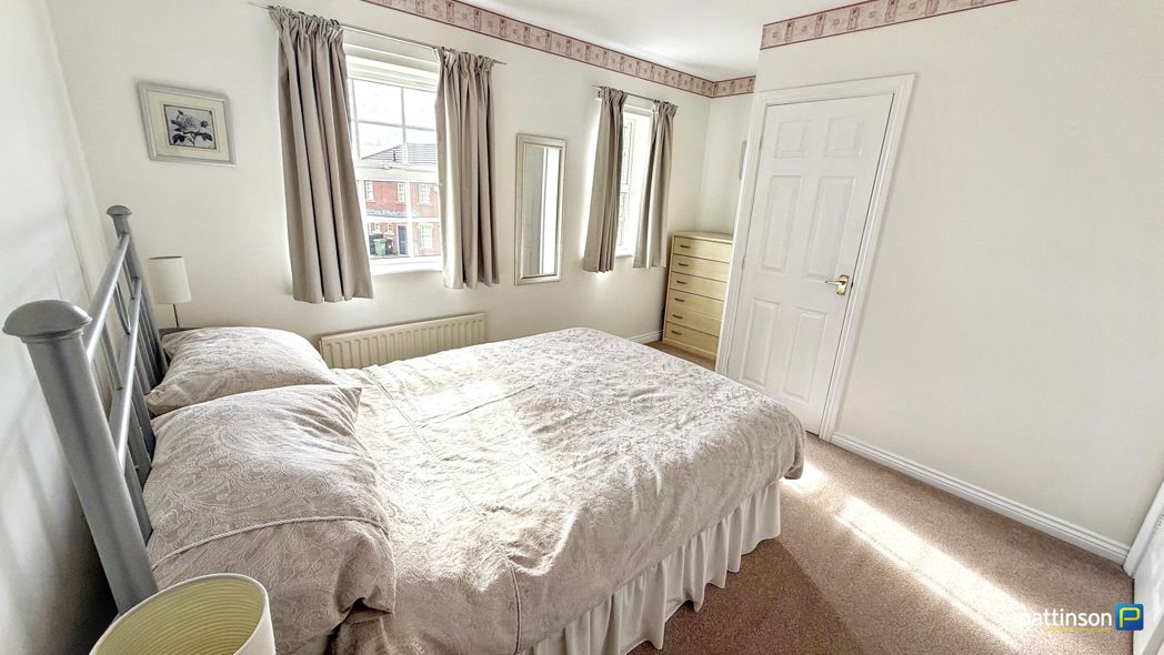 Property image 15 of 27