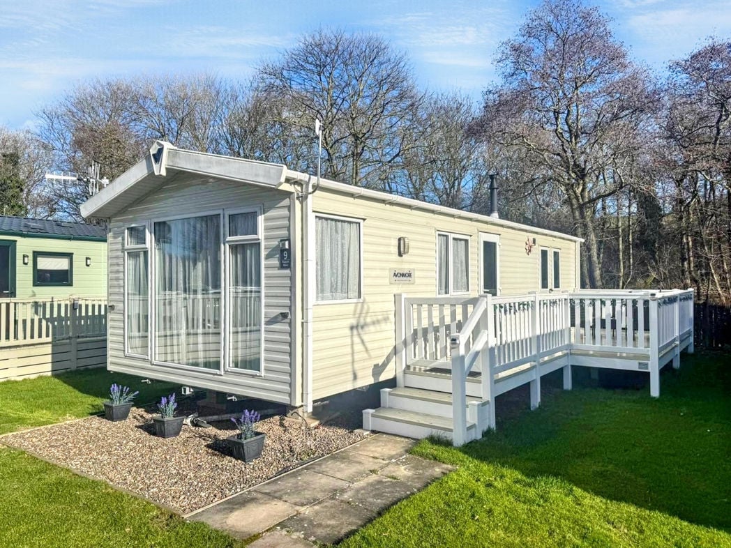 Property image 1 of 12