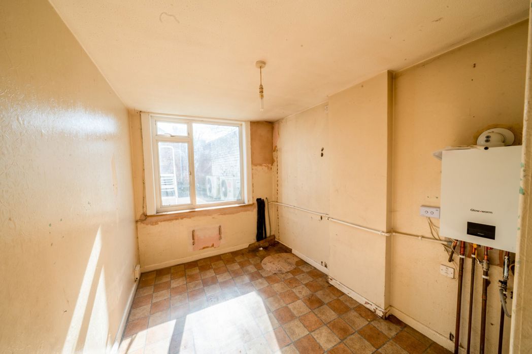 Property image 6 of 38