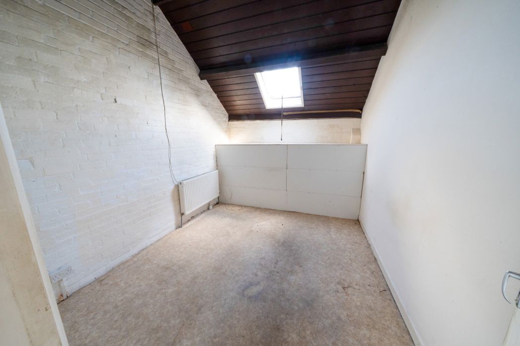 Property image 11 of 38