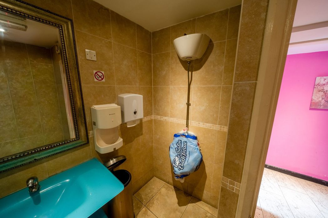 Property image 16 of 38