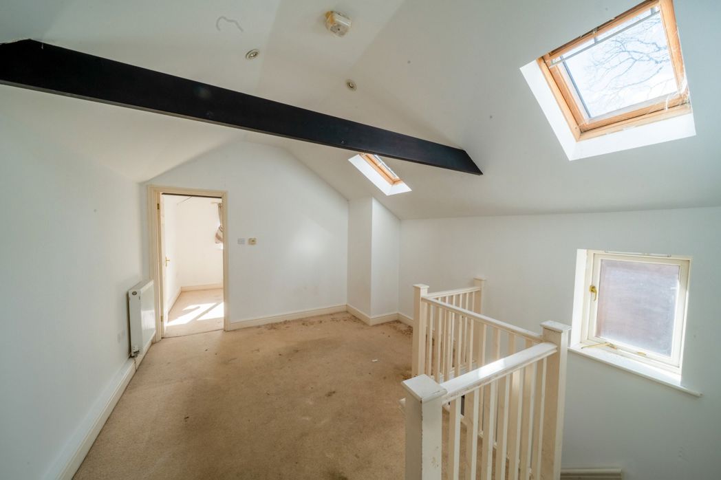 Property image 35 of 38