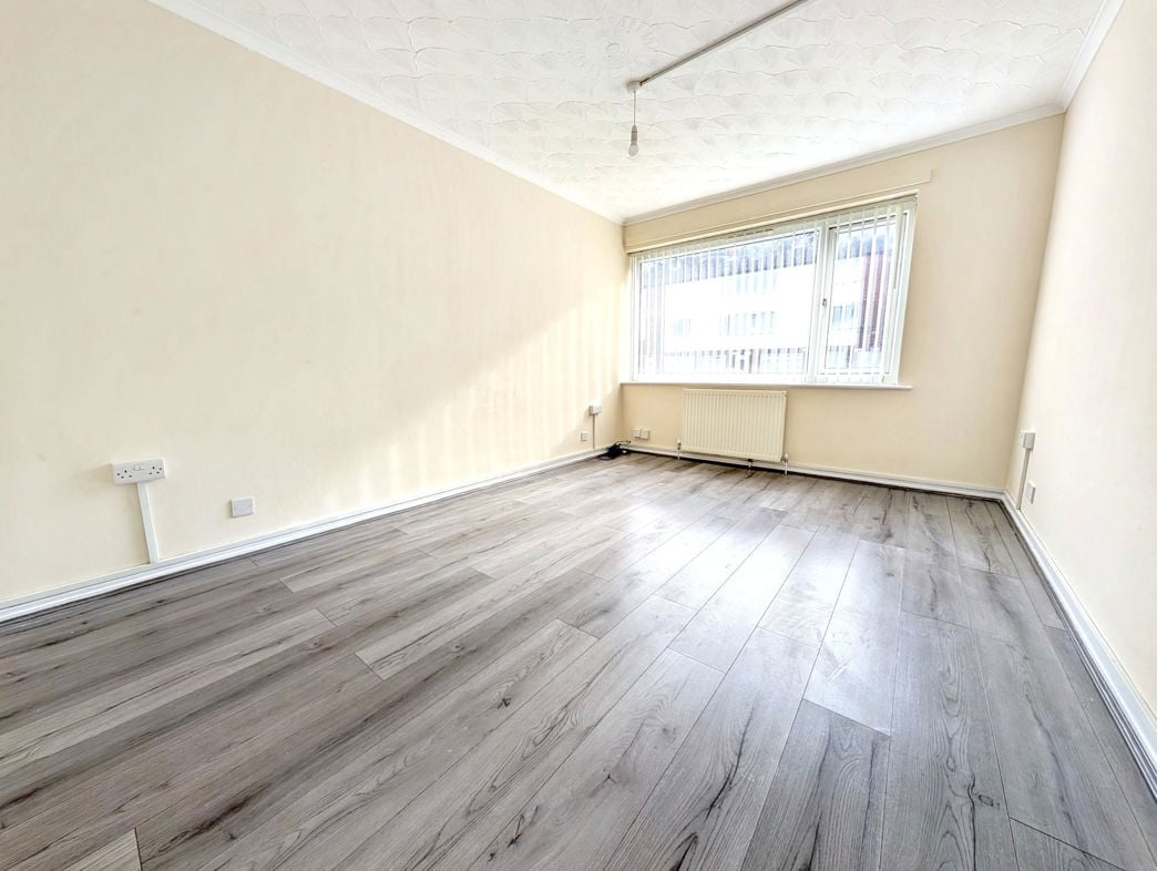 Property image 2 of 7