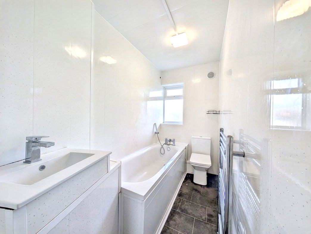 Property image 3 of 7