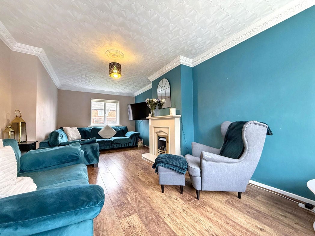 Property image 3 of 18