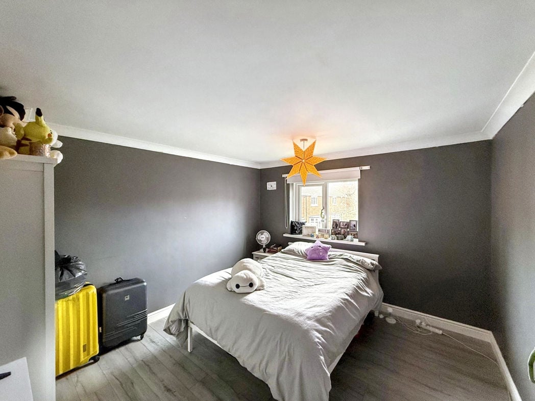 Property image 11 of 18