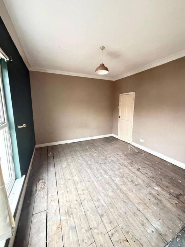 Property image 11 of 13