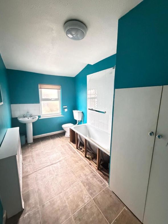 Property image 12 of 13