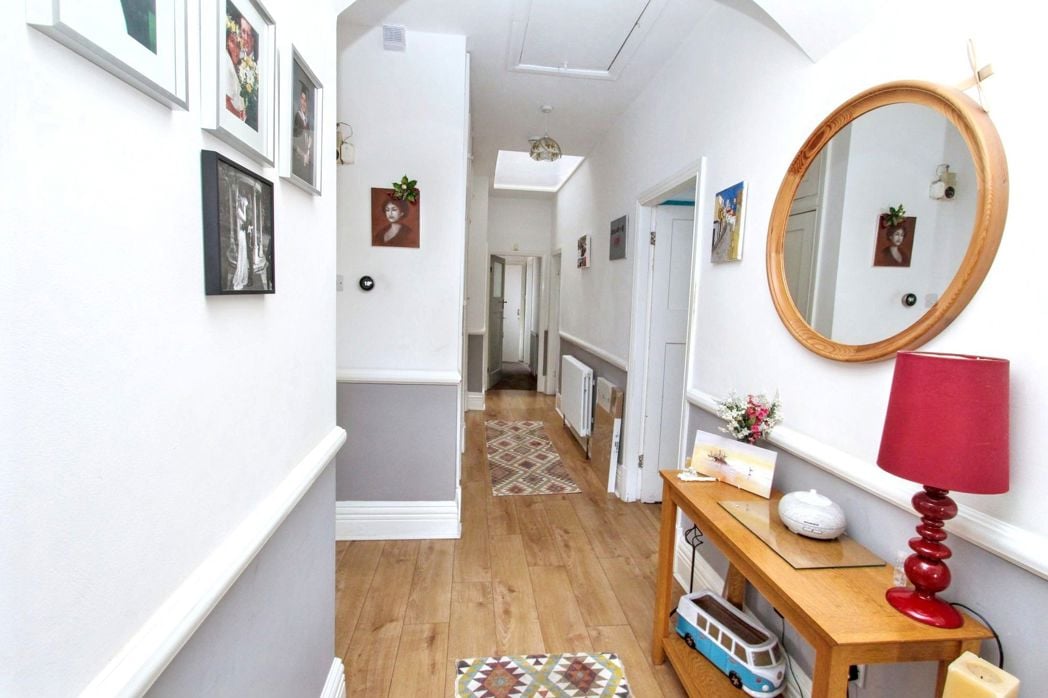 Property image 4 of 24