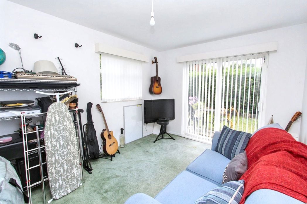 Property image 8 of 24
