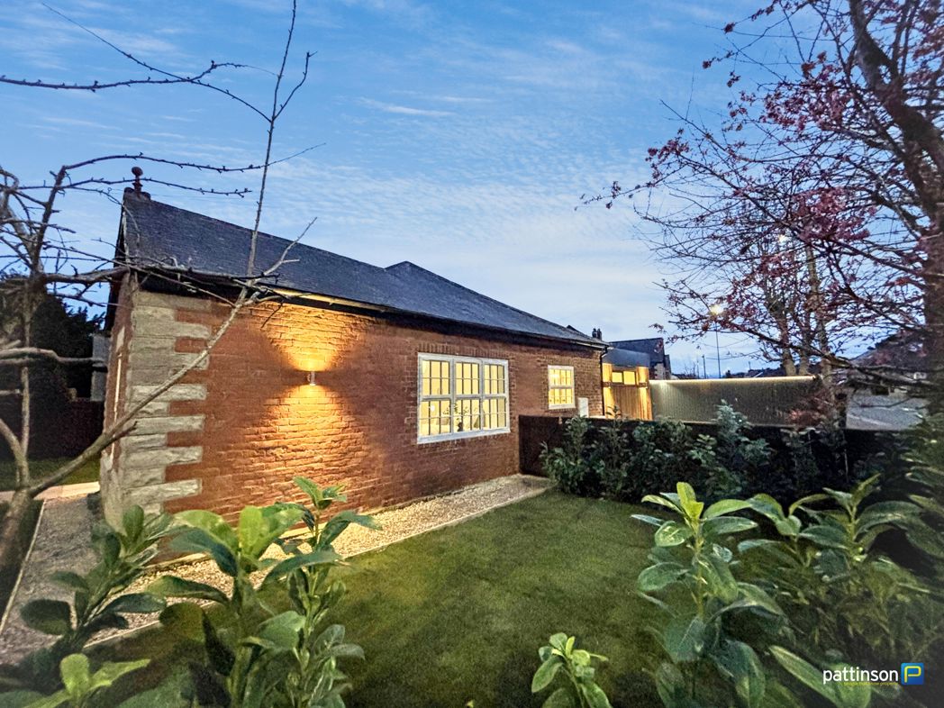 Property image 33 of 36
