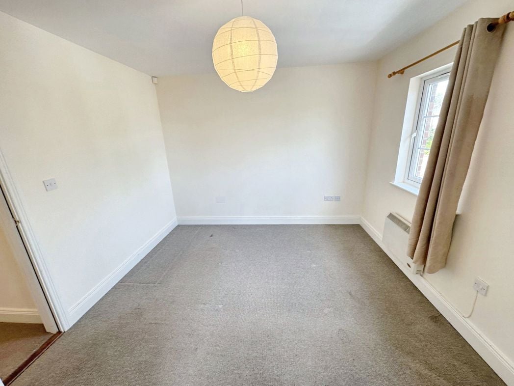 Property image 5 of 8
