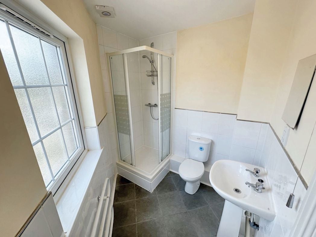 Property image 8 of 8