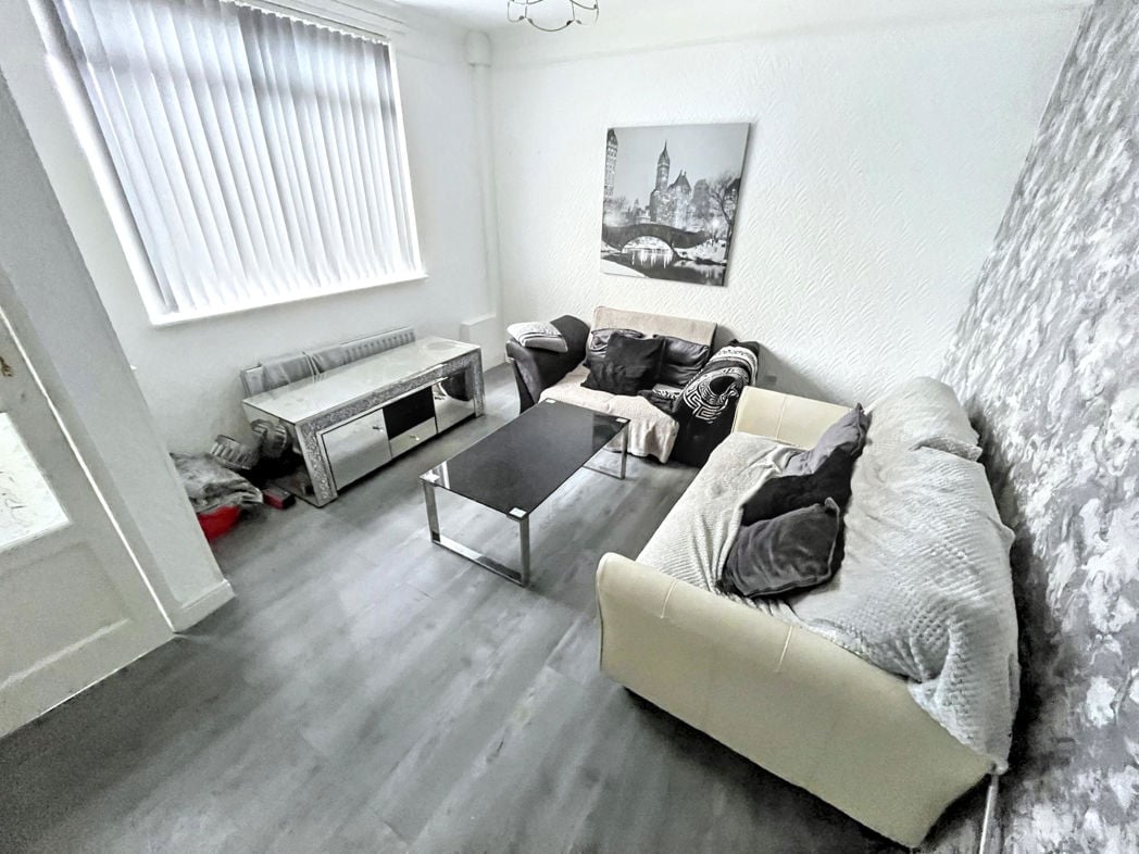 Property image 2 of 6
