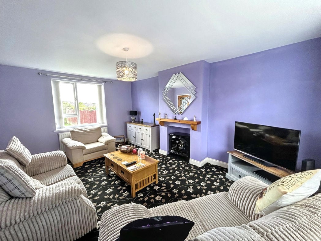 Property image 3 of 12