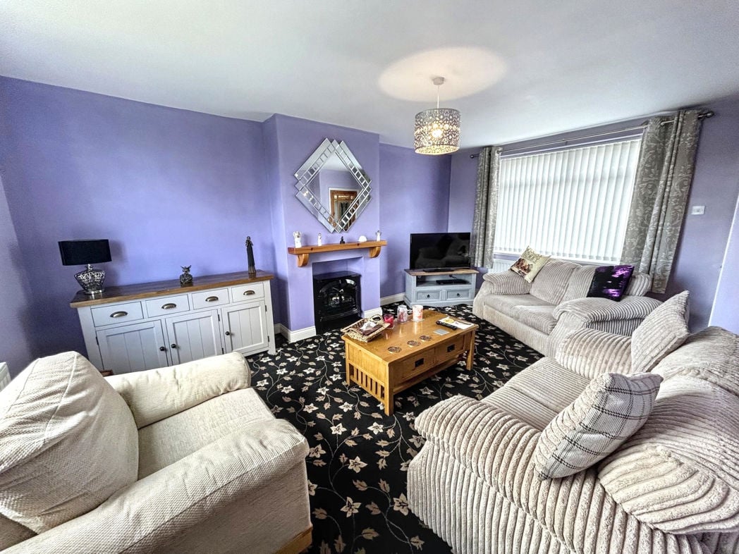 Property image 2 of 12