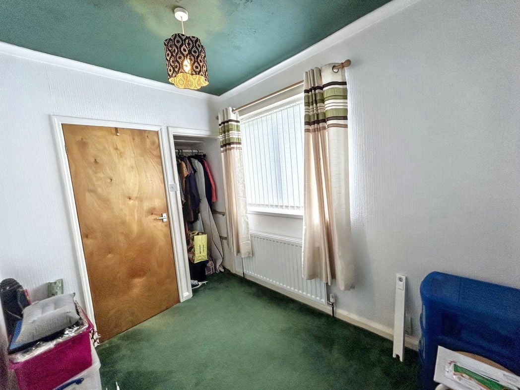 Property image 9 of 12