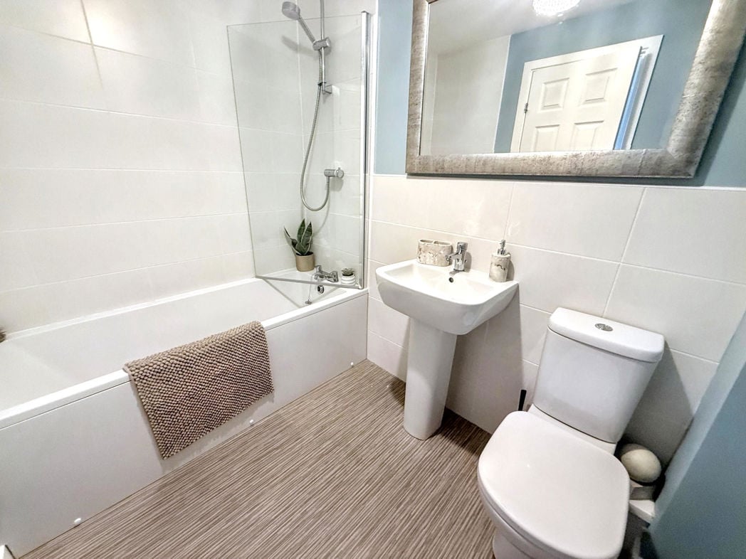 Property image 15 of 21