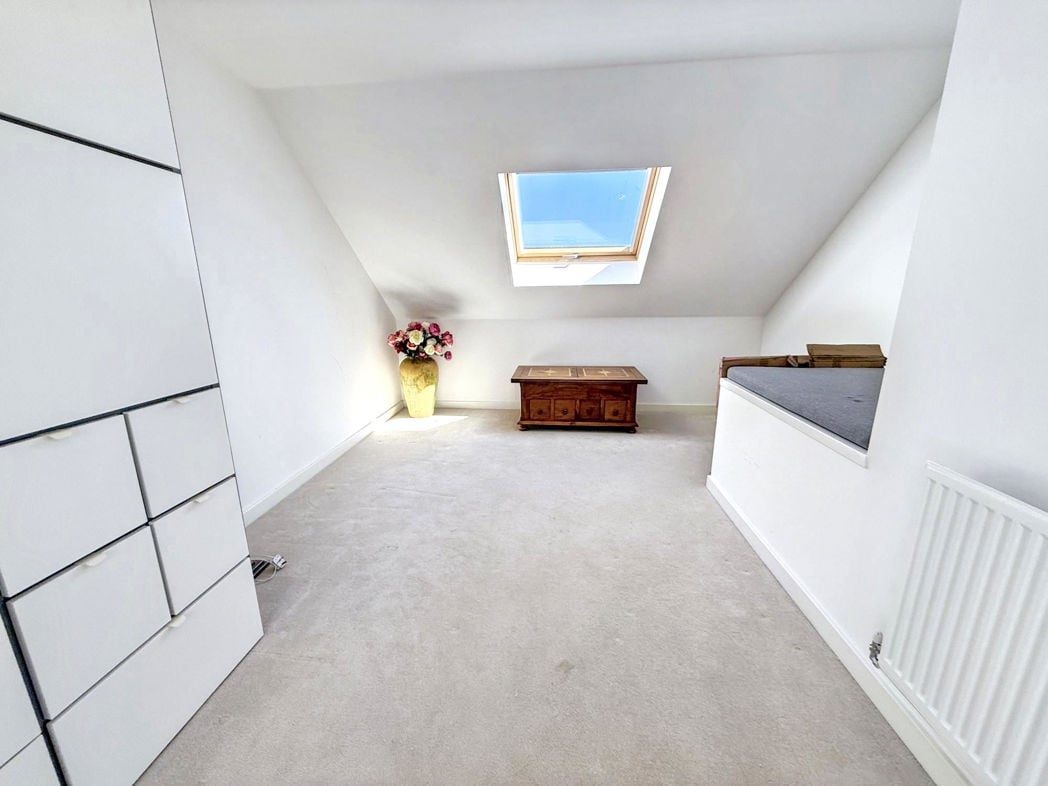 Property image 17 of 21