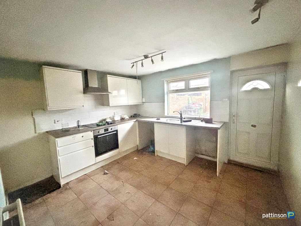 Property image 2 of 8