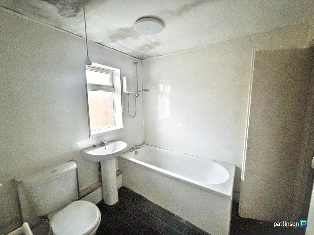 Property image 3 of 8