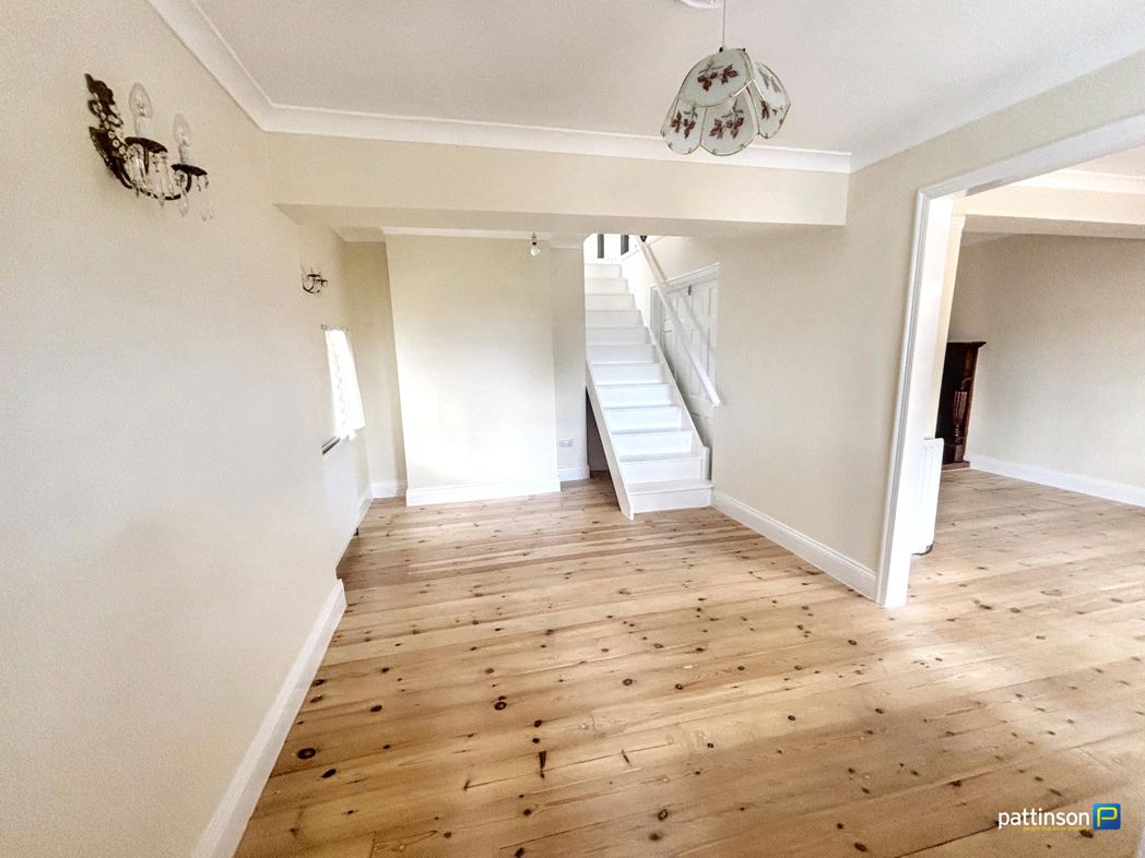 Property image 10 of 24